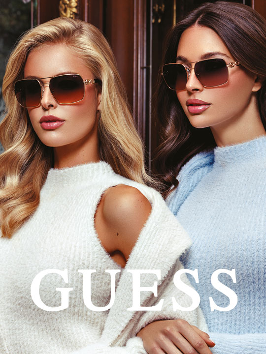 Frauen mit Guess-Sonnenbrille